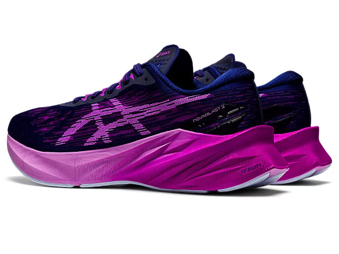 asics novablast 3 W.