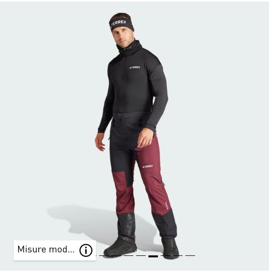 Adidas pant GORE-TEX INFINIUM modello uomo e donna